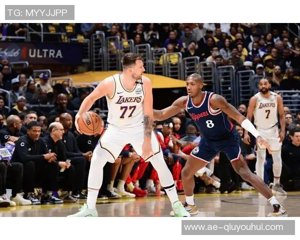 夸梅直言东契奇进攻尚可但防守不足超巨若无防守何谈伟大